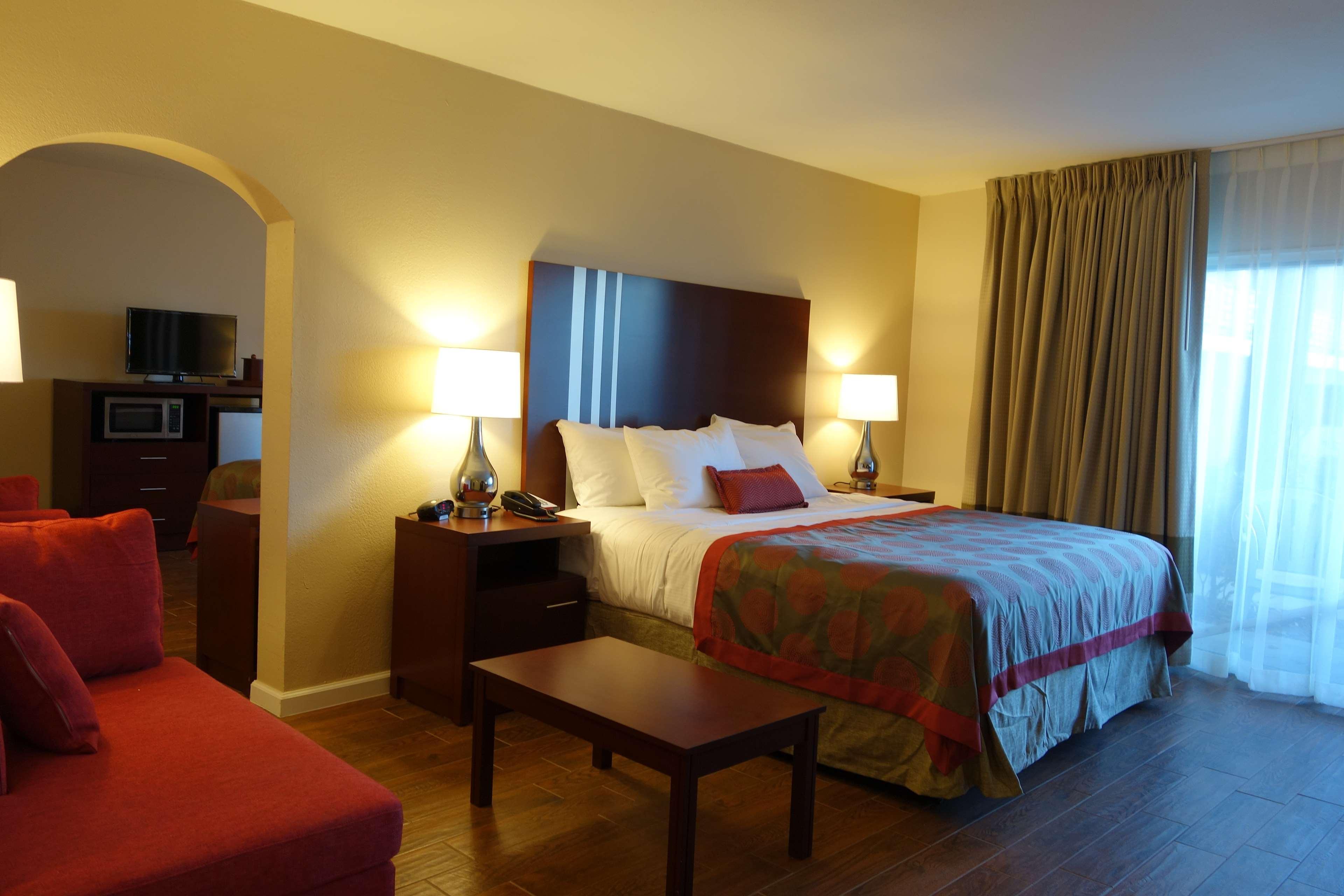 Ramada By Wyndham Sacramento Hotel North Highlands Exterior photo