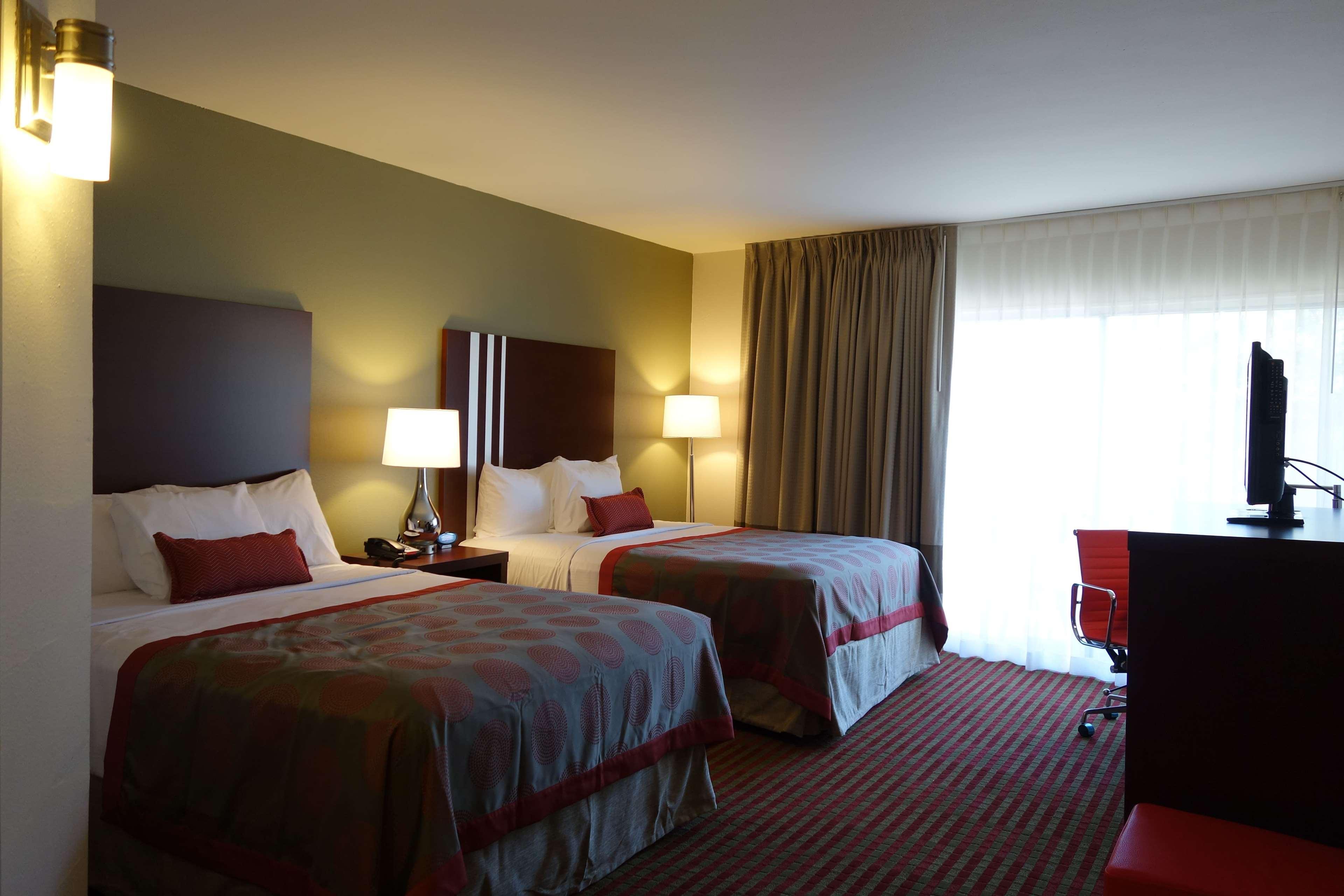 Ramada By Wyndham Sacramento Hotel North Highlands Exterior photo