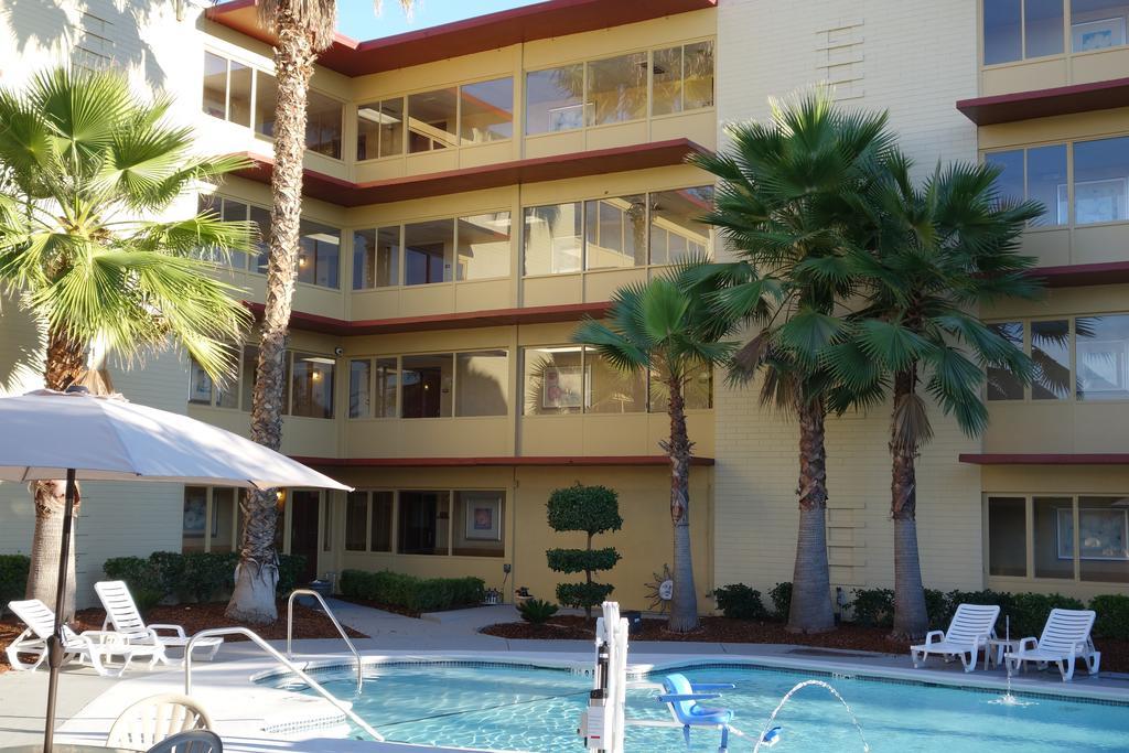 Ramada By Wyndham Sacramento Hotel North Highlands Exterior photo